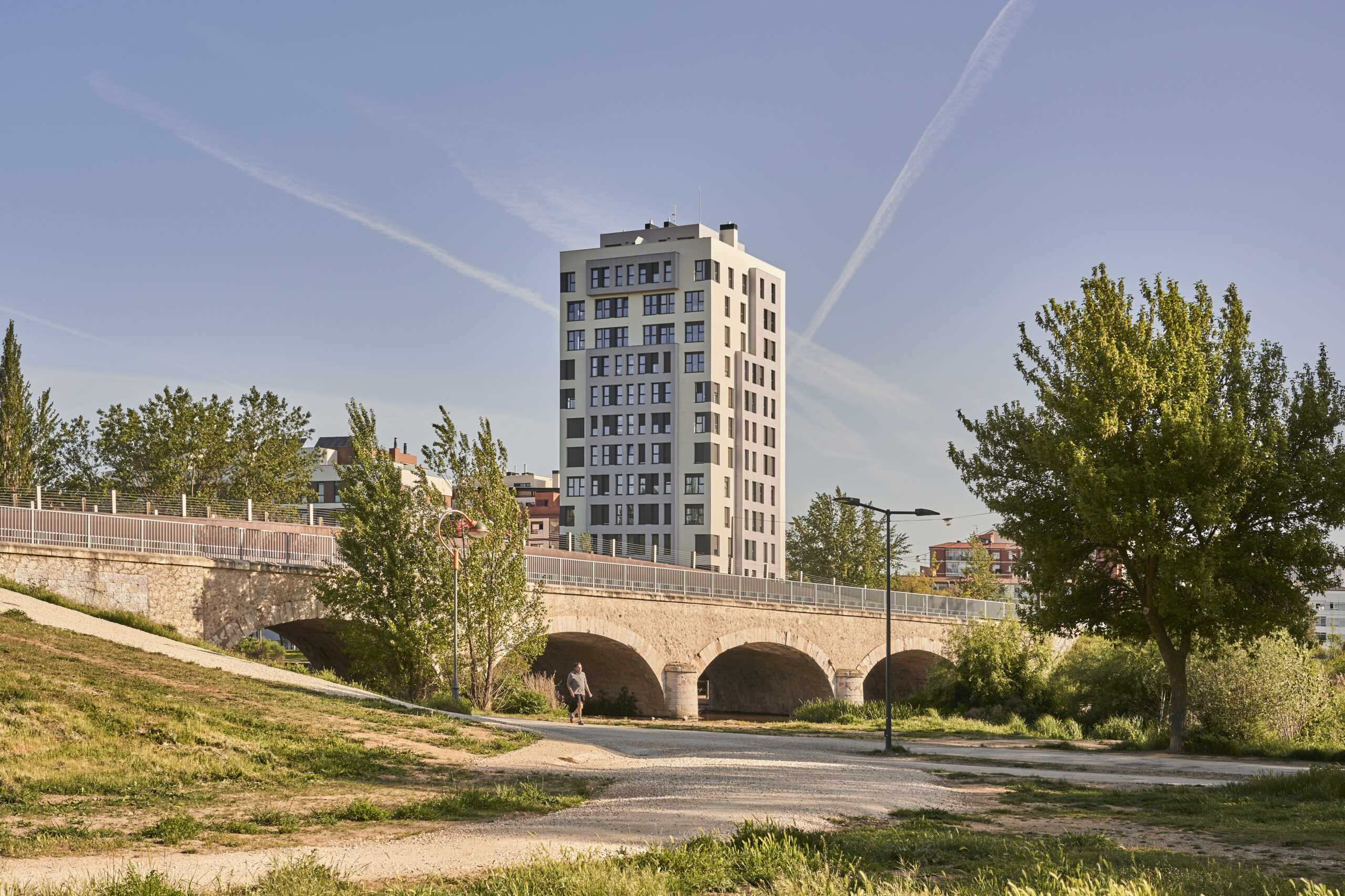 f944ec1f-2cb3-4473-befb-9bebcc409a62